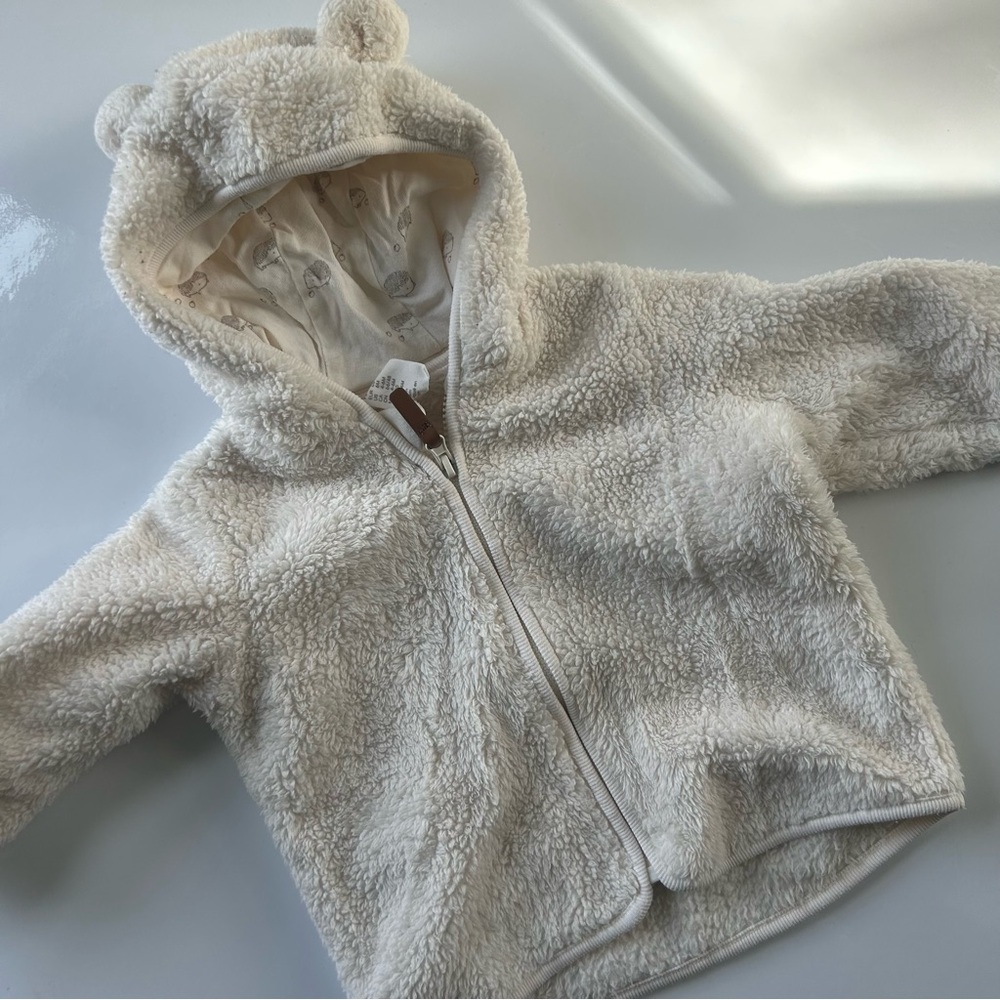 H&M Fleece Jacket Hooded Cream Zippered Gender Neutral 6 Months